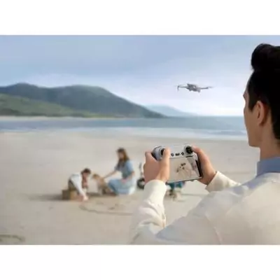 Drone - DJI - Mini 3 Fly More Combo - Avec radiocommande smart controller - Gris Drone - DJI - Mini 3 Fly More Combo - Avec radiocommande smart controller - Gris