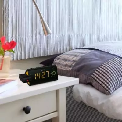 Radio-réveil - SENCOR - SRC 330 OU - Ecran LED 1,2? orange - Tuner FM - Projection heure - Noir Radio-réveil - SENCOR - SRC 330 OU - Ecran LED 1,2? orange - Tuner FM - Projection heure - Noir