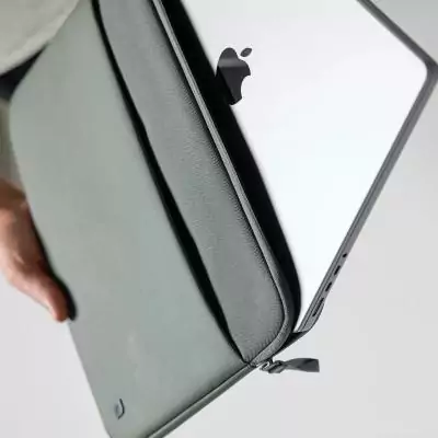 Incase A.R.C. Housse en polyester 100 % recyclé ReSpun pour ordinateur portable 16 pouces (M1-M4, 2021-2024)