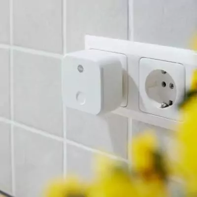 Pont WiFi Yale Connect - Accès à distance facile - Assistant Vocal - Prise 2 broches