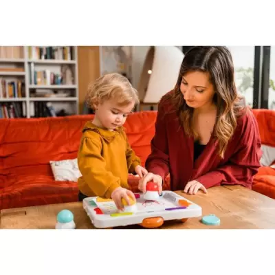 Amusez-vous sans fin avec ce jeu de coloriage, dessin et pochoir!