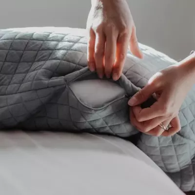Coussin de grossesse et d'allaitement BEABA Big Flopsy™ - Fleur de coton
