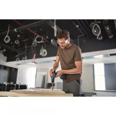 Perceuse-visseuse Bosch Professional GSR 18V-21 + 3 batteries 2,0Ah - Performances exceptionnelles