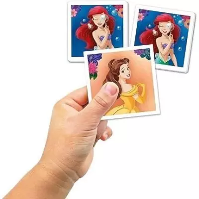 Clementoni Edukit Disney Princesses - Coffret 4 en 1 - 2 puzzles, 1 mémo & 1 jeu de 6 cubes