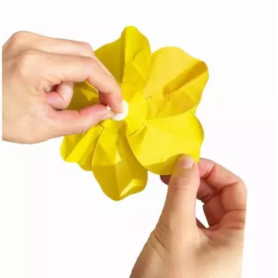 CLEMENTONI - Fleurs parfumées à créer - 7 créations - Idéal dès 7 ans