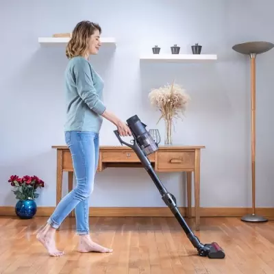 Aspirateur balai sans fil EZICLEAN Cycloboost FR8 Home - Puissant et Silencieux