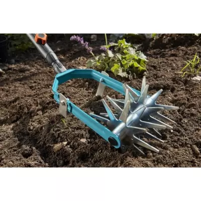 Émietteur-sarcleuse 14cm Combisystem GARDENA: outil ensemencement de haute qualité