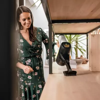Aspirateur Balai sans fil KARCHER VC 6 Cordless ourFamily - Autonomie 50 min Aspirateur Balai sans fil KARCHER VC 6 Cordless ourFamily - Autonomie 50 min