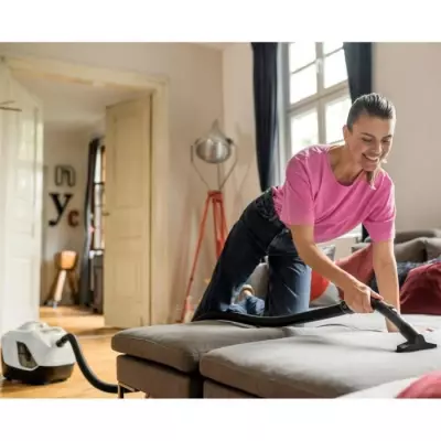 Découvrez le puissant KARCHER DS 6 PLUS - Aspirateur sans sac !