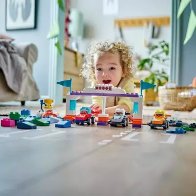 LEGO DUPLO Ma ville 10445 Voitures de course et pilotes d'une écurie de F1