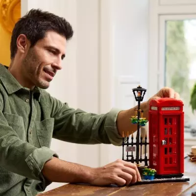 LEGO Ideas 21347 Cabine Téléphonique Londonienne - Déco Maison pour les Fans d'Angleterre