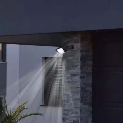 Lot de 2 spots solaires projecteur 2 en 1 pour un éclairage extérieur optimal