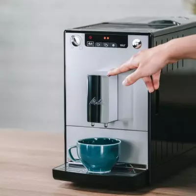 Machine à café Melitta Solo - Argent | Brosseur à grain | 56x39x30 cm