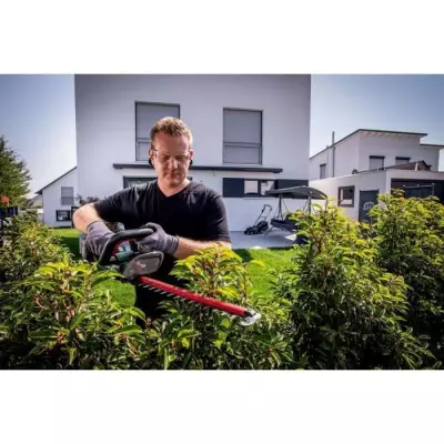 Taille-haies sans fil METABO - HS 18 LTX 65 - 18V - Lame 65cm Taille-haies sans fil METABO - HS 18 LTX 65 - 18V - Lame 65cm