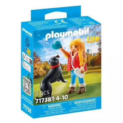 Figurine PLAYMOBIL 71738: Fille et chien de montagne Figurine PLAYMOBIL 71738: Fille et chien de montagne