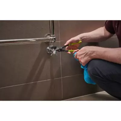 Pince multiprise verrouillable RYOBI 250 mm - Pratique et polyvalente