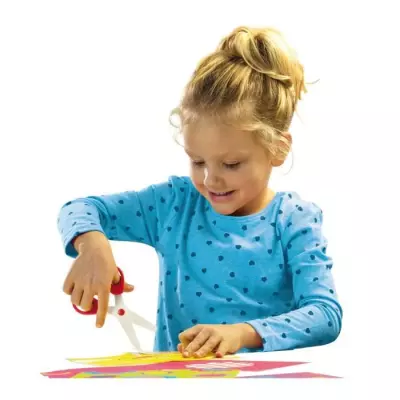 Découpe créative avec le méga kit SES - JEU DE PEINTURE