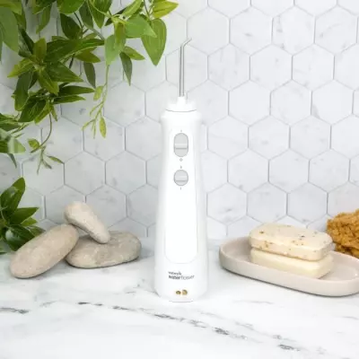 Jet Dentaire WATERPIK WF-13 Pearl Blanc Rechargeable - Sans fil - 4 Embouts