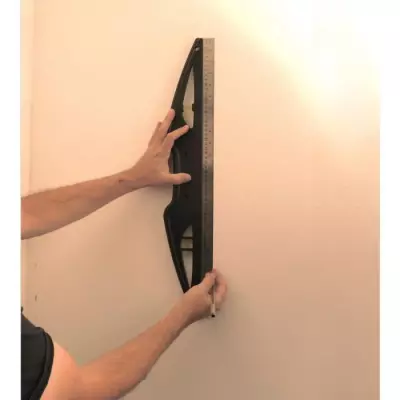 Règle avec niveau FARTOOLS - 60 cm, compacte et précise