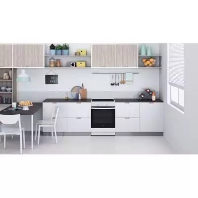 Cuisinière à induction Indesit IS67IQ5KCW/E - Puissante et élégante