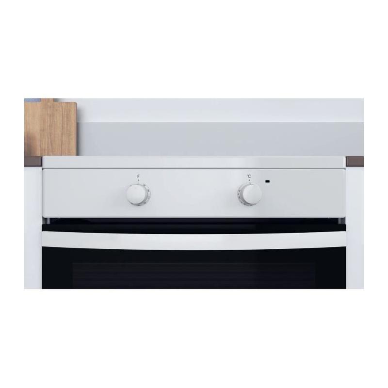Cuisinière à induction Indesit IS67IQ5KCW/E - Puissante et élégante