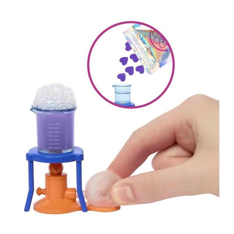 Découvrez le coffret scientifique pour poupée - Dimensions compactes