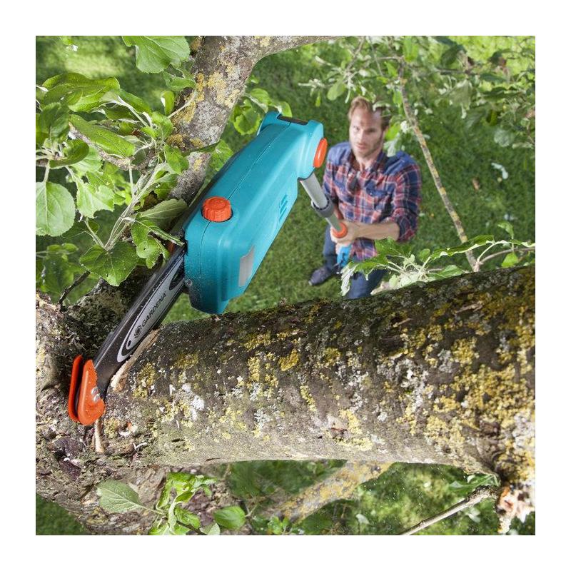 Elagueuse sur perche électrique GARDENA - TCS 720/20 - 720W - 20 cm - 4.4m