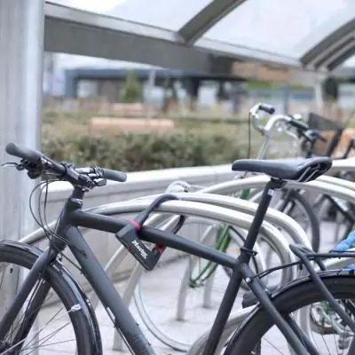 Antivol U MASTER LOCK - Mini et efficace pour vélo loisir