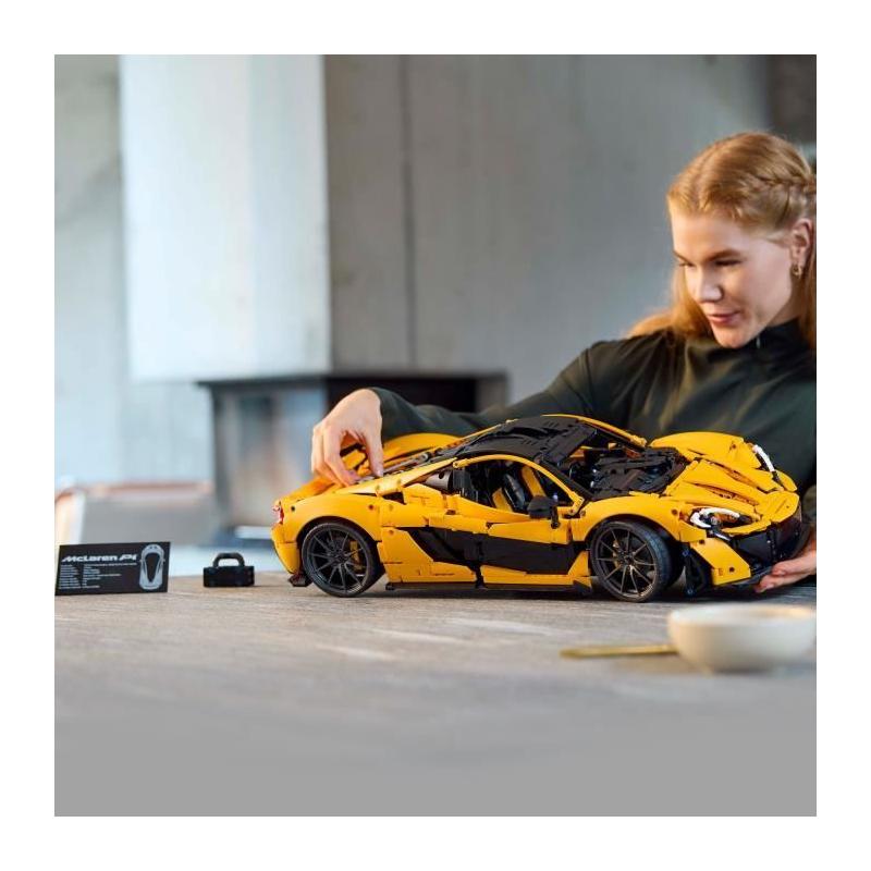 Construisez votre propre hypercar avec le LEGO Technic 42172 McLaren P1
