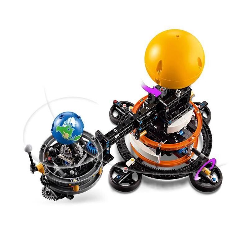 LEGO Technic 42179 : Orbite Terre et Lune en jeu de construction