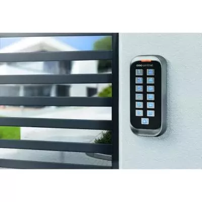 Clavier de codage avec badges 12V - CodeAccess RFID - Compact et performant