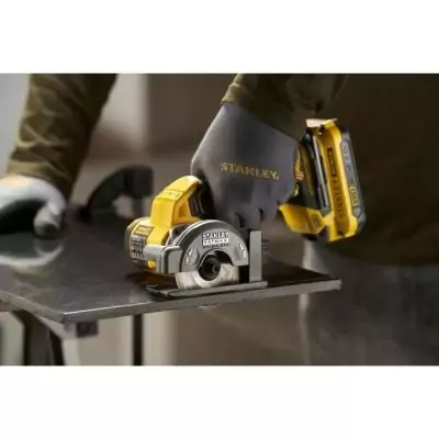 Scie Circulaire STANLEY FATMAX V20 18V - Brushless - 2 Batteries 2Ah