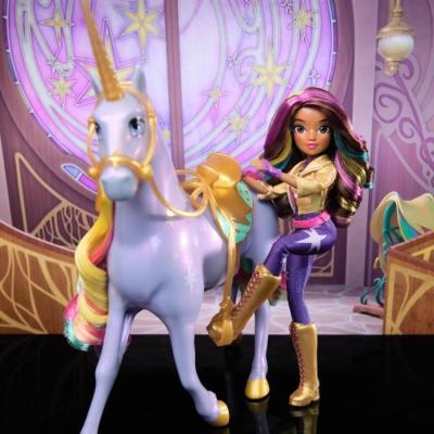 Poupée SPIN MASTER 24 CM SOPHIA Unicorn Academy - Magique et Élégante