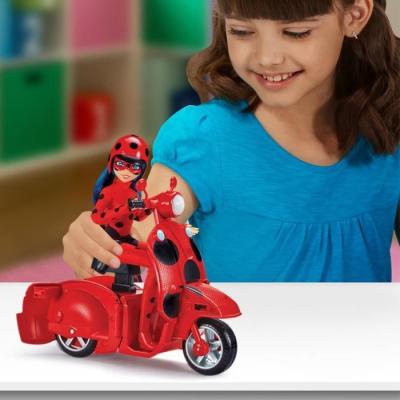 Figurine Scooter Miraculous Switch'n go + poupée articulée Ladybug Lucky Charm - BANDAI 26 cm