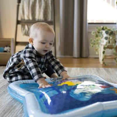 Tapis d'eau gonflable pour bébé: jeu sensoriel pliable