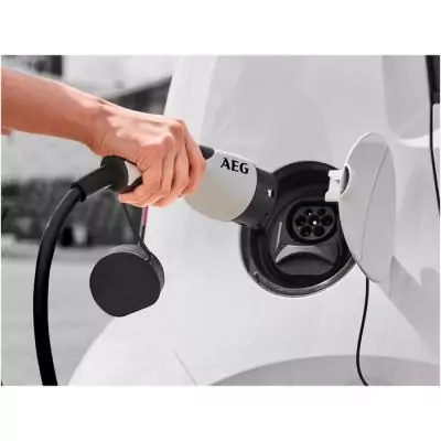 Chargeur batterie AEG 201869 - Puissance de charge 4A - Capacité 4-80Ah