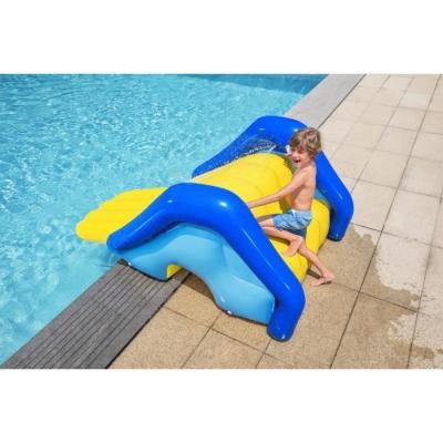 Toboggan gonflable géant pour piscine - Amusement assuré!