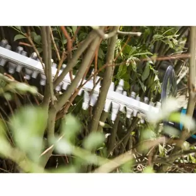 Taille-haie électrique GARDENA PowerCut 700/65 - Performant et précis Taille-haie électrique GARDENA PowerCut 700/65 - Performant et précis