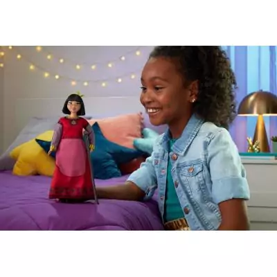 Mattel Disney Wish Dahlia of Rosas Fashion Doll