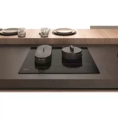Table de cuisson induction Hotpoint - 3 zones - Noir - Puissance totale 7200W