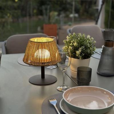 Lampe de table sans fil en raphia naturel - STANDY MINI RAFFY