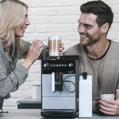Machine à café automatique Melitta Latticia OT F300-101 Argent - Pratique et élégante