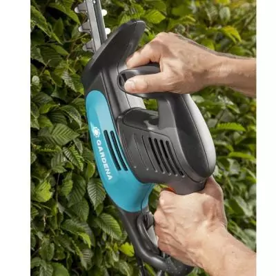 Taille-haie électrique GARDENA EasyCut 450/50 - Performant et ergonomique