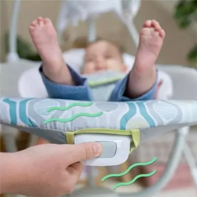 Balancelle bébé électrique pivotante 180° - Everston: 6 vitesses & 3 directions