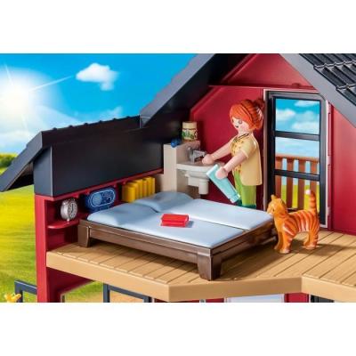 Découvrez la Petite ferme PLAYMOBIL 71248 - Univers Miniature, 137 pièces