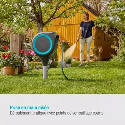 Dévidoir automatique sur pic RollUp S 15 m - GARDENA - Facilité d'enroulement Dévidoir automatique sur pic RollUp S 15 m - GARDENA - Facilité d'enroulement