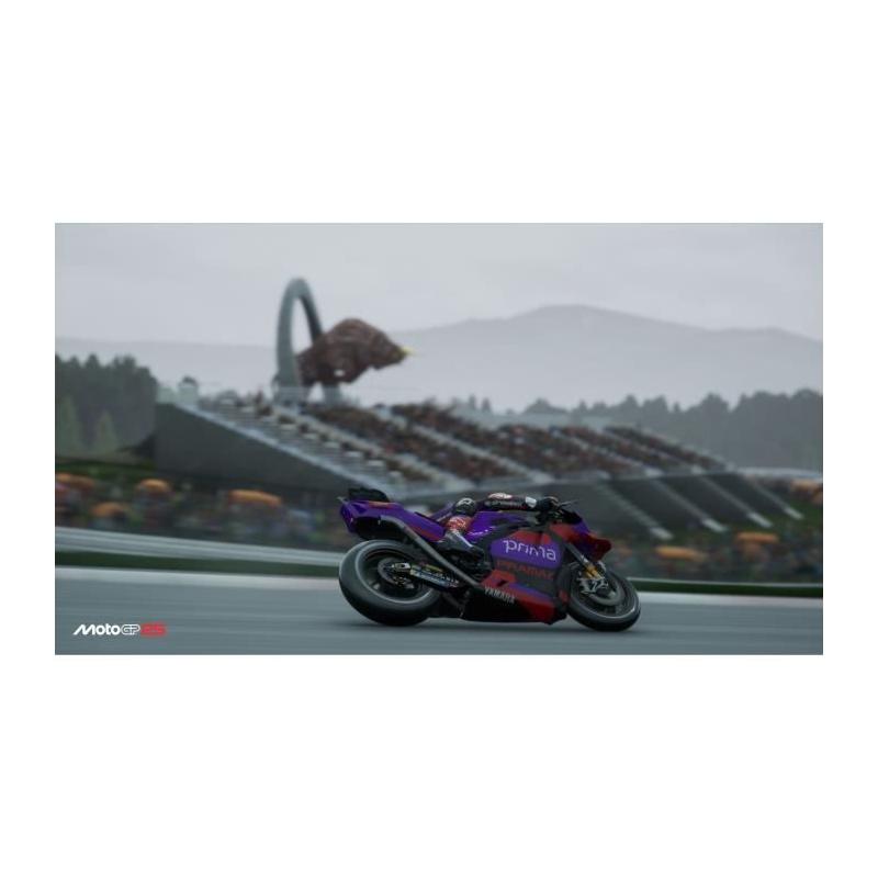 Découvrez MotoGP25 sur PS5 - Dimensions compactes