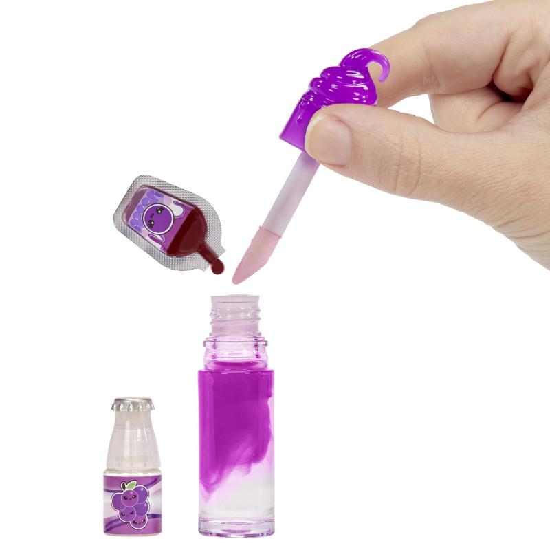 MGA Entertainment Yummiland Lipgloss Doll- Greta Grape