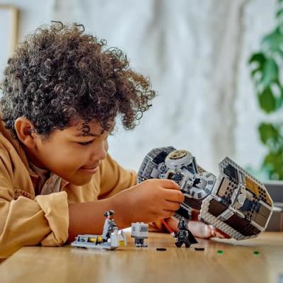 Maquette LEGO Star Wars 75347 Le Bombardier TIE avec Figurine de Droide Gonk