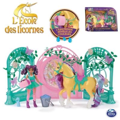 Découvrez le Playset Mini Poupée Ava et Leaf Color Reveal Unicorn Academy!